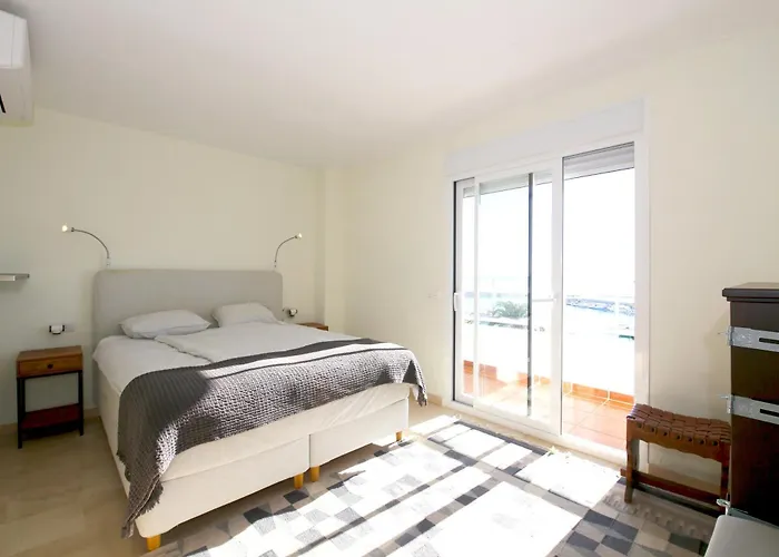 Port Sailor אסטפונה