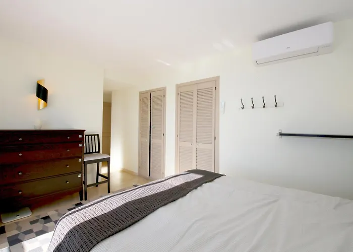 Port Sailor * אסטפונה